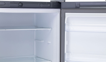 Холодильник Indesit DS 3200 G серебристый 